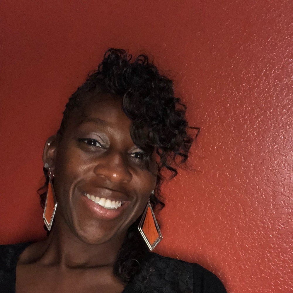 Meet your Posher, Desirae